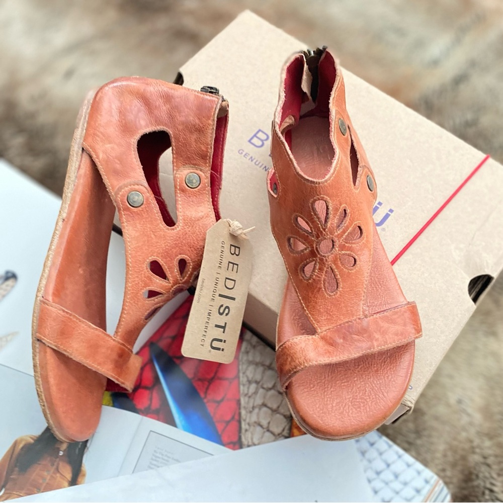 Bed Stu Soto Cutout Sandals